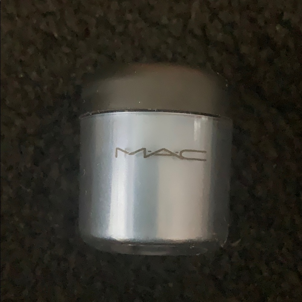 MAC Pigment Eyeshadow
